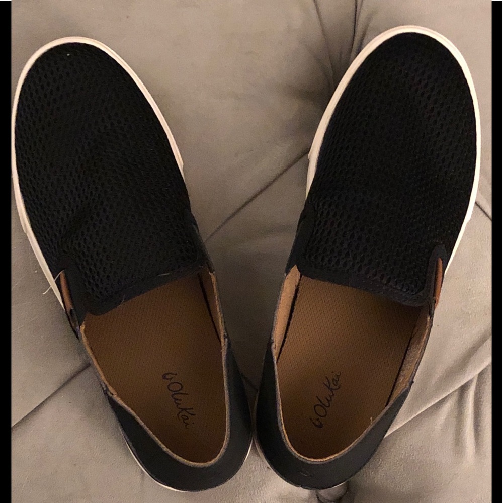 OLUKAI Black Slip on Shoes 👞